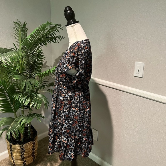 Southern Fried Chics Flirty Floral Summer Dress - Picture 2 of 4